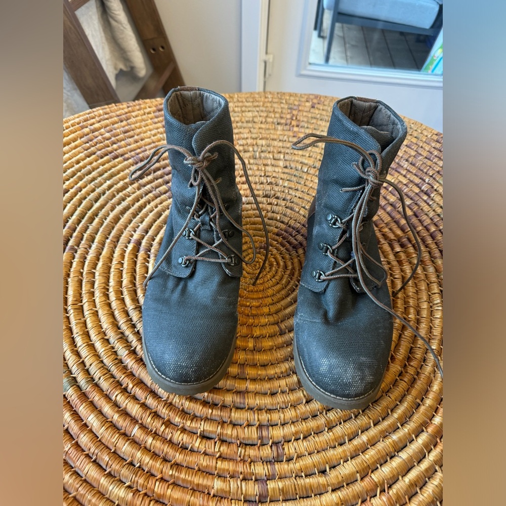 THE NORTH FACE Ballard Lace II Heathered Women 9.5 Black Combat Boots
